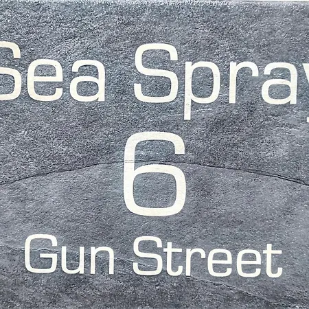 Sea Spray Apartment Sheringham Exterior photo