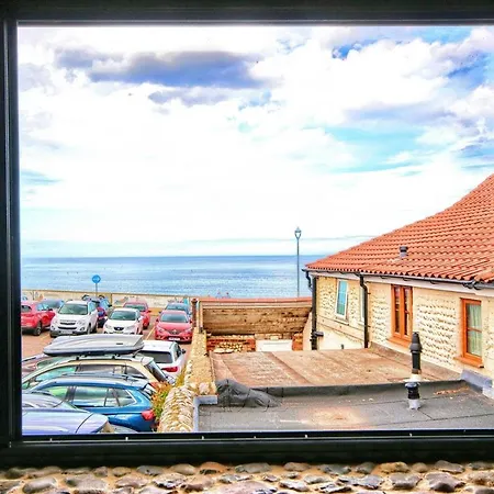 Sea Spray Apartment Sheringham Exterior photo
